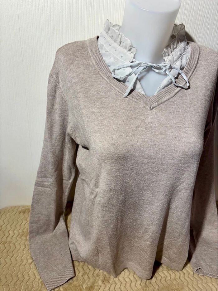 🤍 Pull col V avec chemise intégrée TEX - Taille L - photo numéro 2