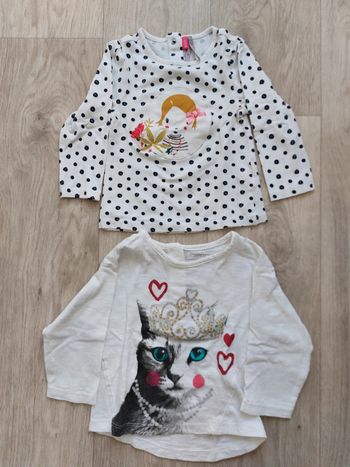Lot 2 t-shirts 12M
