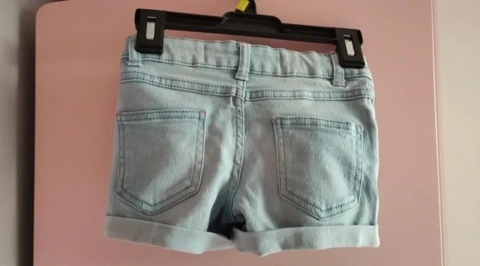 Short en jean Primark - 3/4 ans 🎀 - photo numéro 2