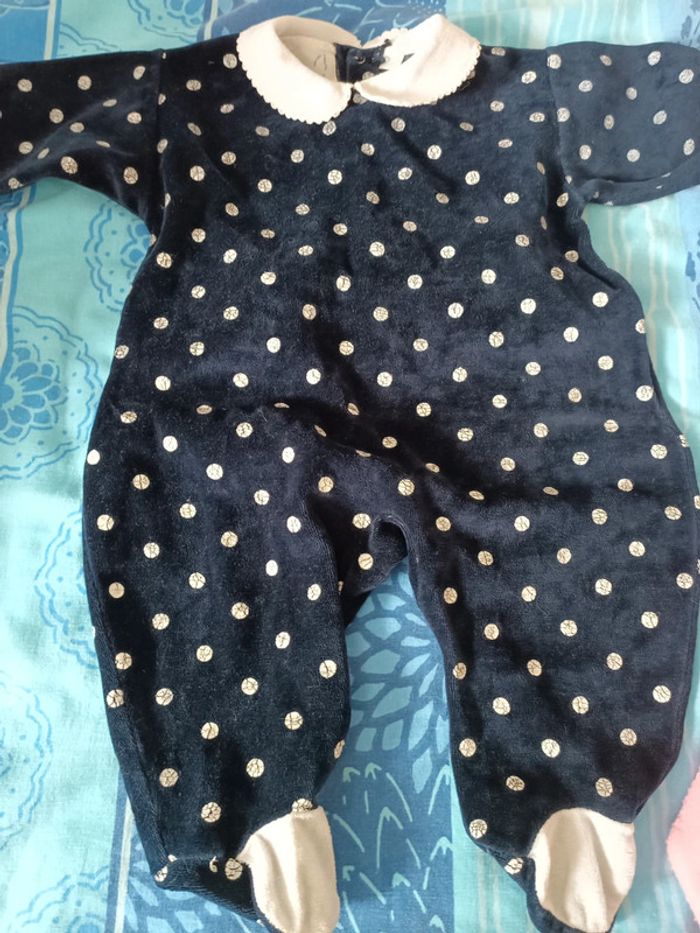 Pyjama, veste, pull 6 mois - photo numéro 3