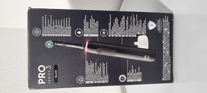 Brosse à dent - Oral-B PRO series 3 + pack brossettes - photo numéro 3