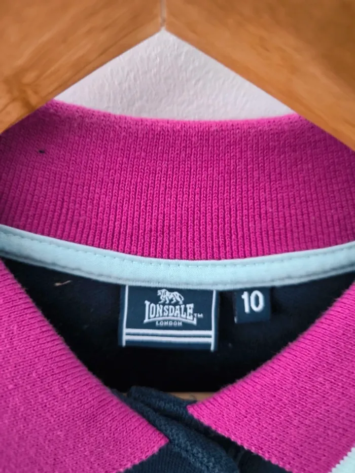 Polo Lonsdale London Taille 10 (38)  Bleu marine & détails rose - photo numéro 3