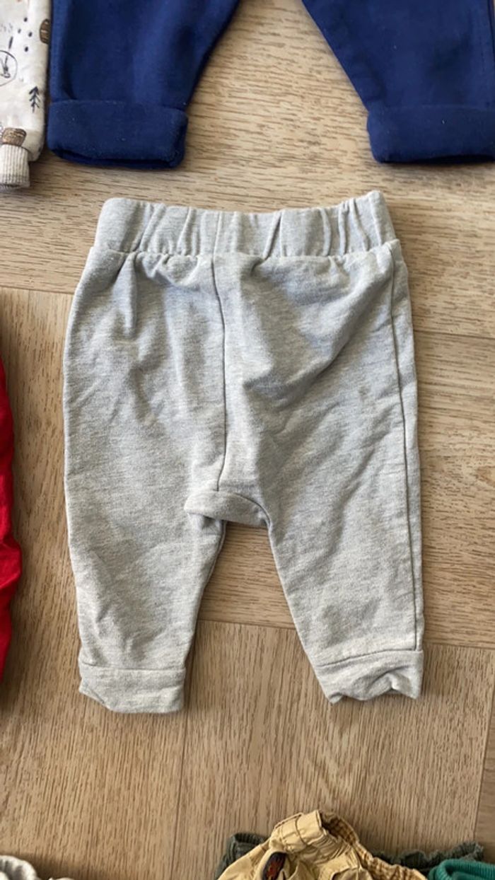 Joggings neufs - photo numéro 8