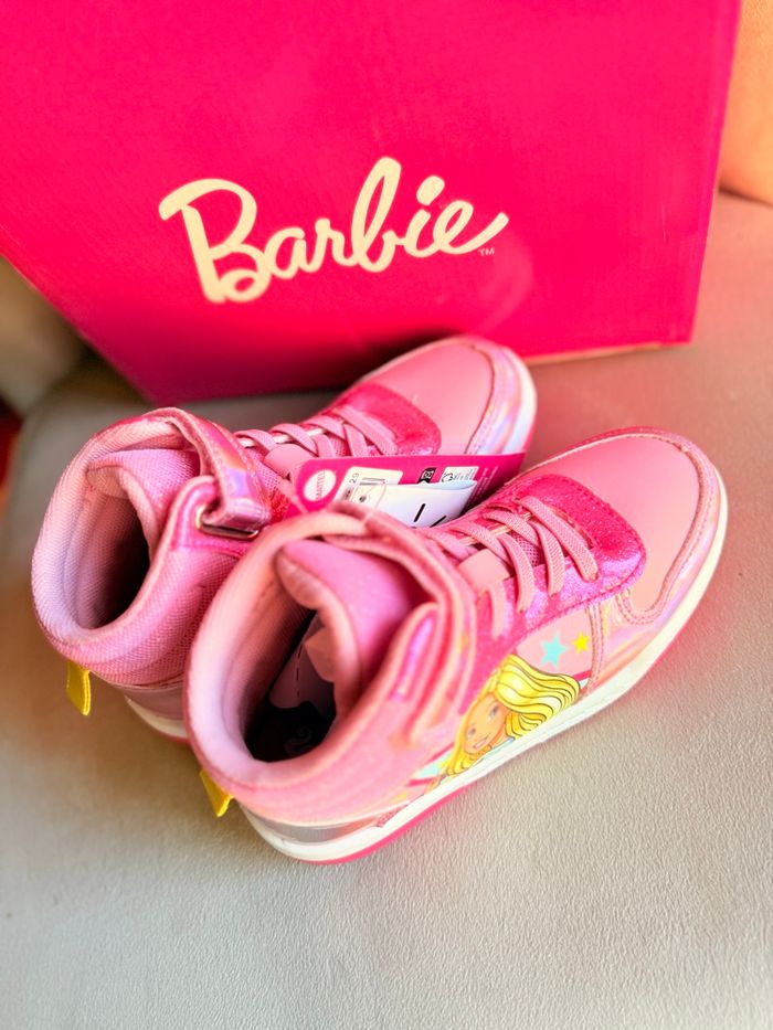 Basket barbie lumineuse - photo numéro 6