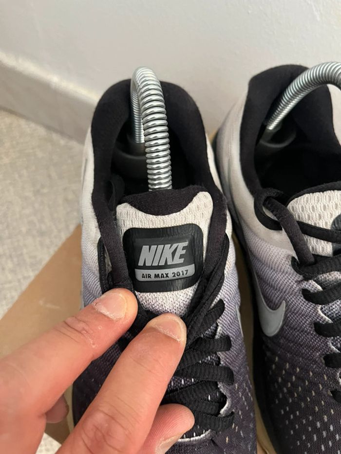 Baskets Nike AirMax 2017 Taille (37.5) - photo numéro 6