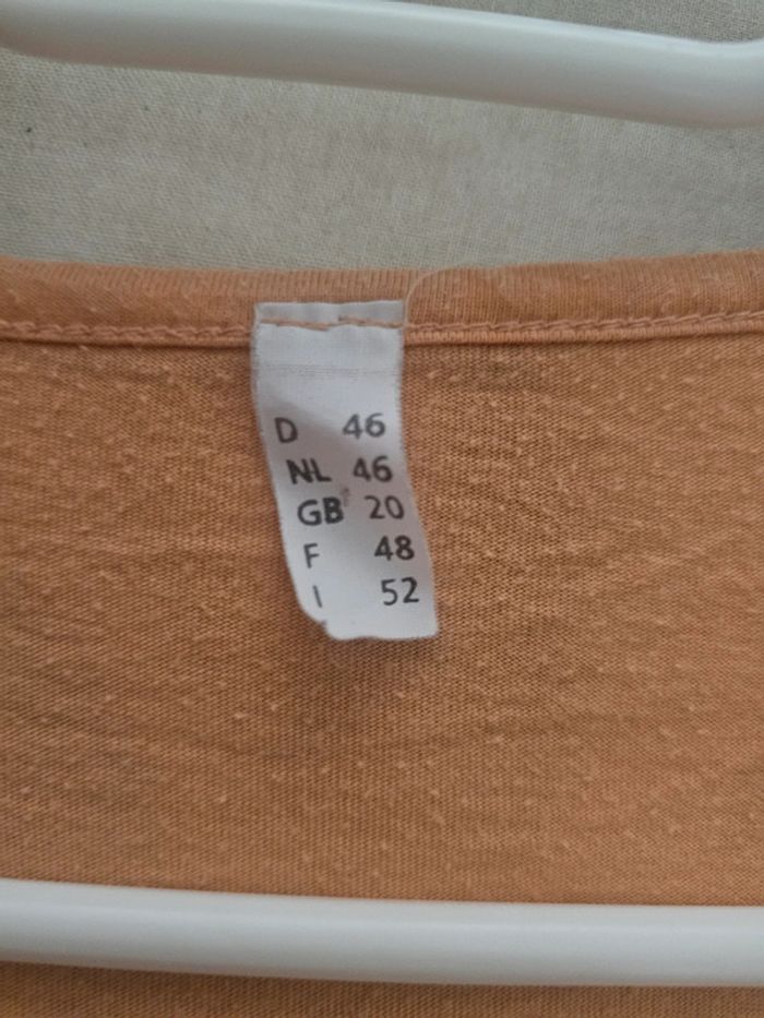 Tee-shirt taille 48 - photo numéro 3