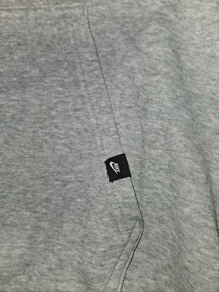 Sweat Nike - photo numéro 4