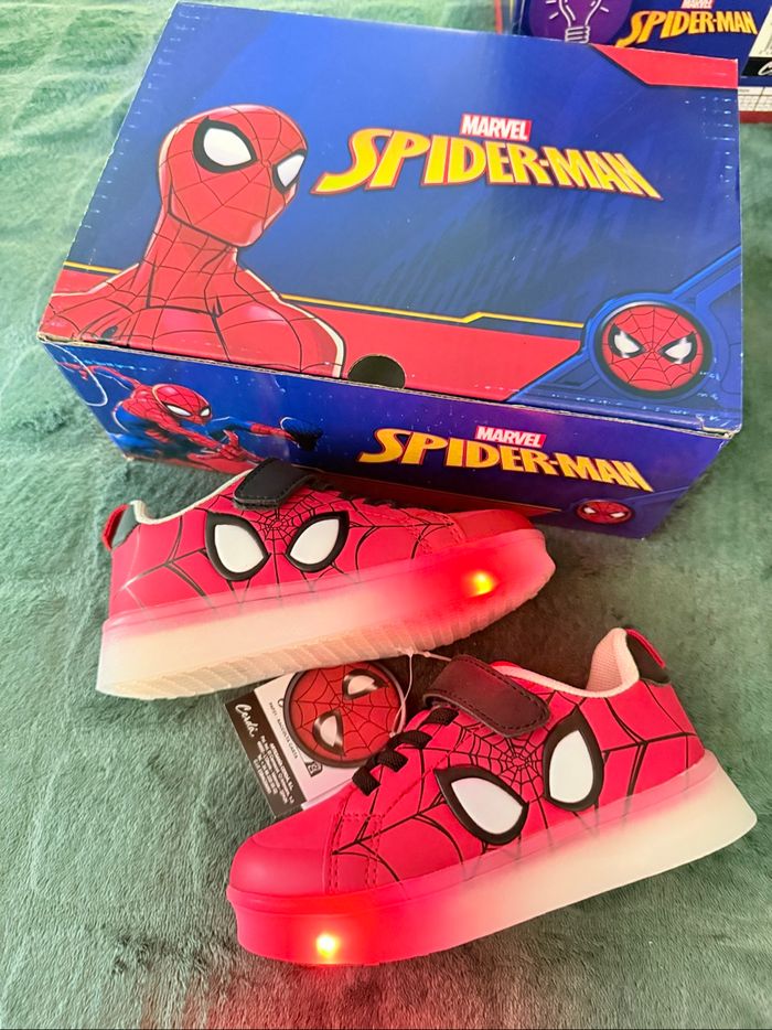 Basket Spiderman Marvel lumineux