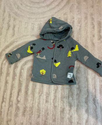 Veste réversible taille 6 mois