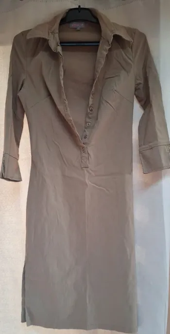 Robe taille 34 en très bon état "jennyfer"