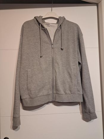Sweat à capuche Kiabi taille M