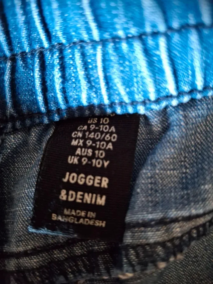 Jean Jogger et denin 9/10 ans - photo numéro 3