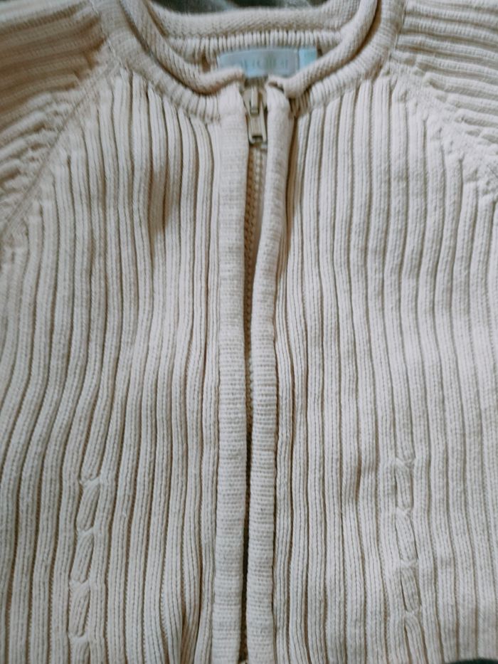 Ensemble 6 mois gilet obaibi et pantalon jogging offert - photo numéro 2