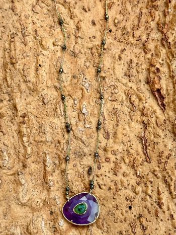 Collier habaha Paris fils tissés paillettes pavé améthyste malachite acier inoxydable or