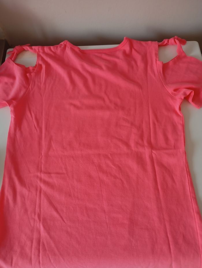 Tee-shirt manches courtes. 14 ans . Rose vif fluo. Motif licorne . Neuf - photo numéro 7
