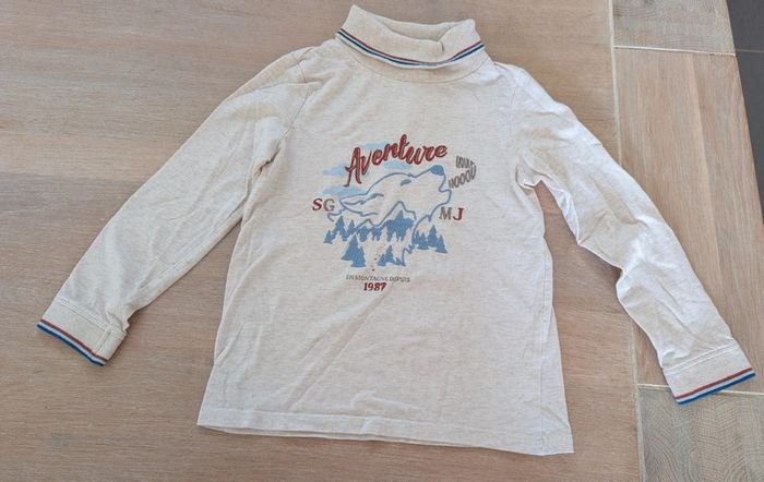 Tee-shirt col roulé garçon 7 ans