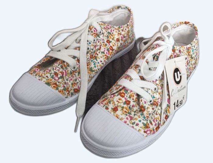 Baskets en toile U Collection P37 neuves