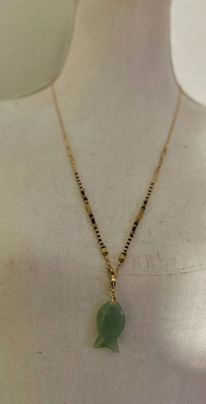 Collier sautoir perles noires acier inoxydable or poisson xl jade vert - photo numéro 4