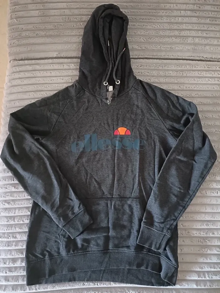 Sweat a capuche ellesse taille S/M