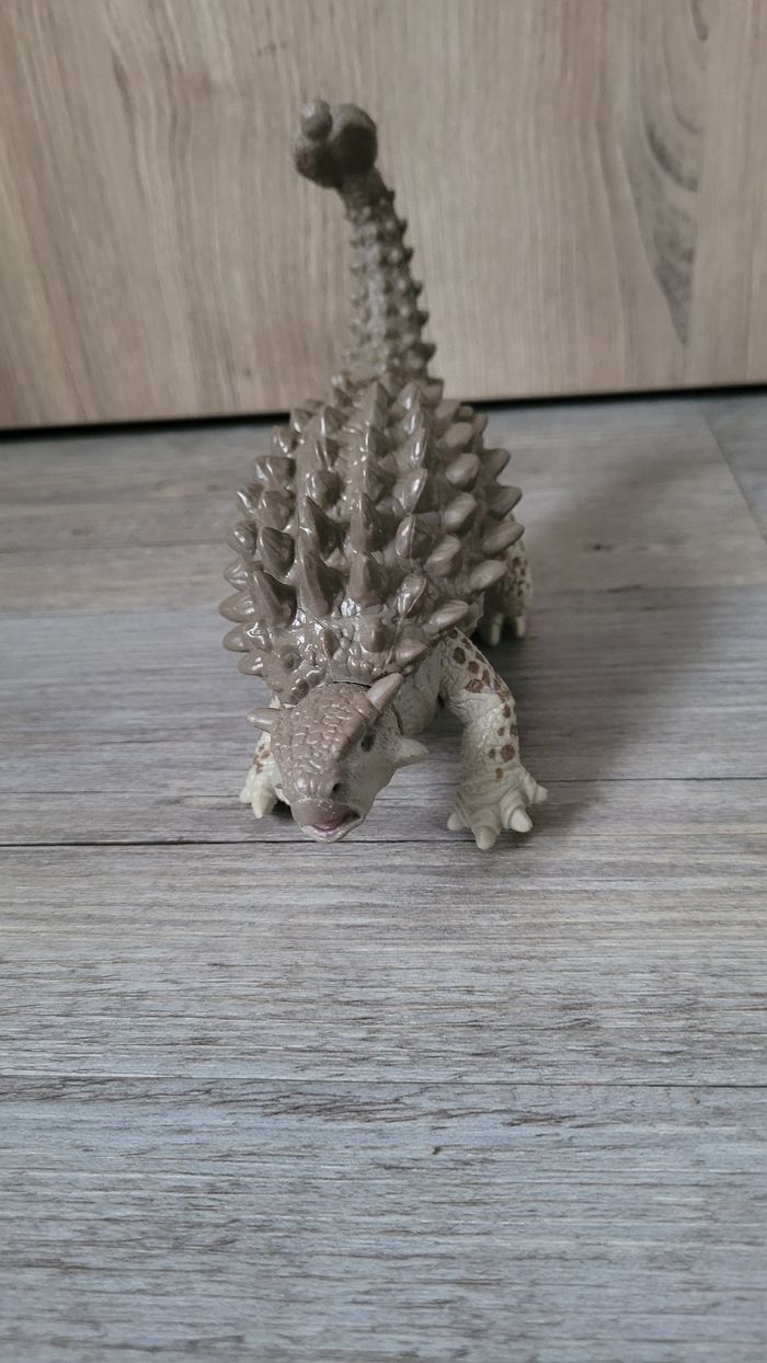 Dinosaure Ankylosaure Jurassic World - photo numéro 2