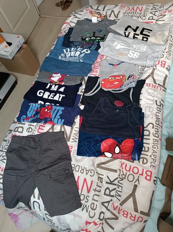 Lot de vêtements