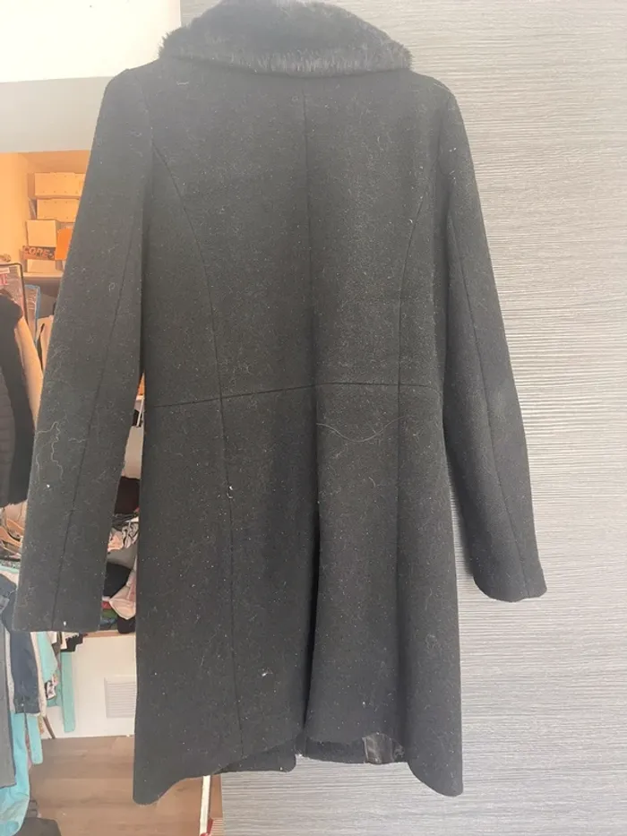 Manteau noir pailletté - photo numéro 4