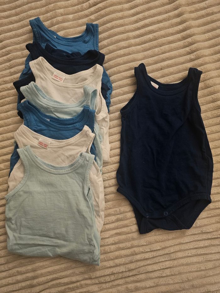 Lot de 8 bodies sans manches 2-6M - photo numéro 2
