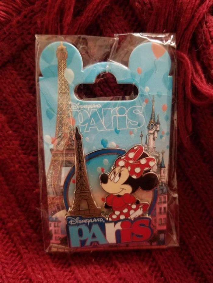 Pin's Minnie Disneyland Paris