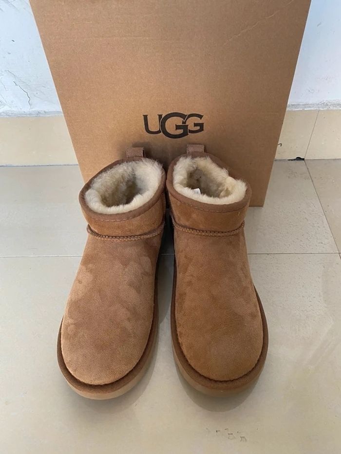 UGG Mini 39 - photo numéro 3