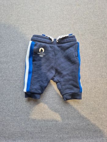 Pantalon jo 2024