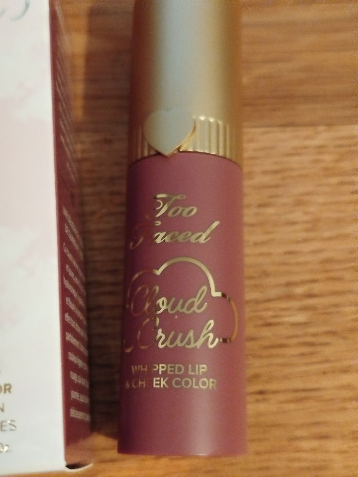 Too faced cloud crush whipped lip & cheek color - photo numéro 3