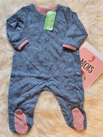 NEUF (non porté) 🏷💙😍🤩superbe pyjama 9 mois garçon 💙😍🤩(ferme)