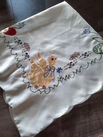 Napperon avec broderie