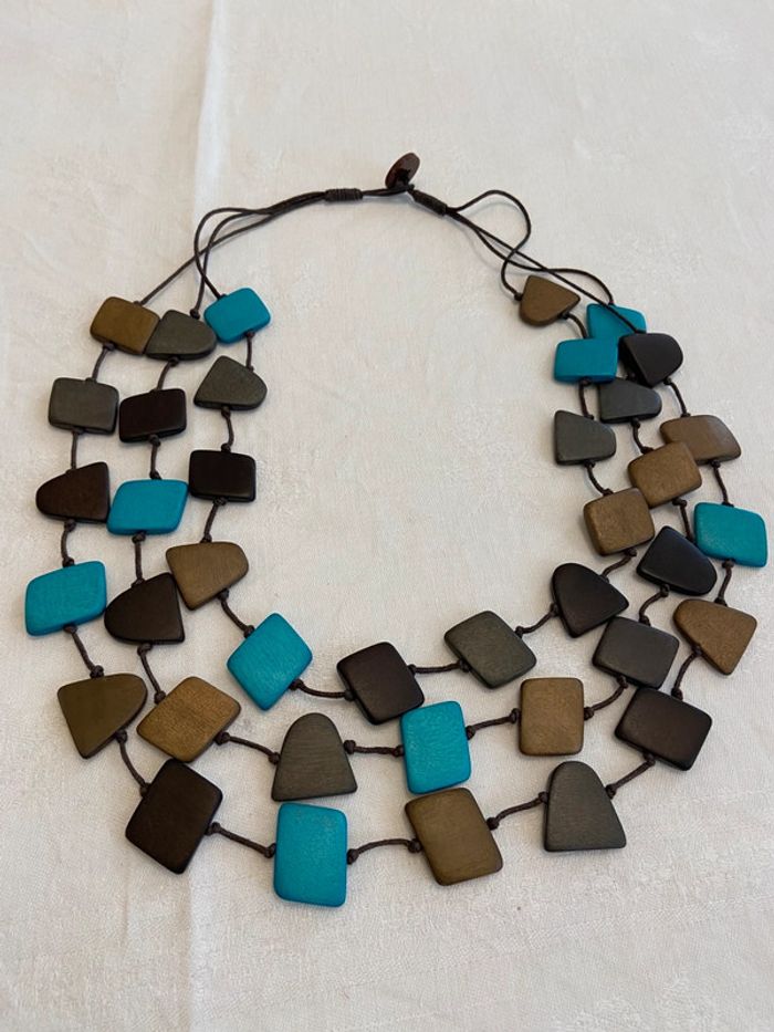 Collier trois rangs en perles de bois plates tons bruns et turquoise neuf - photo numéro 11
