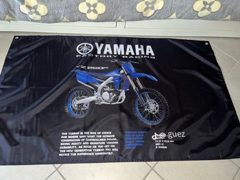 Drapeau Yamaha