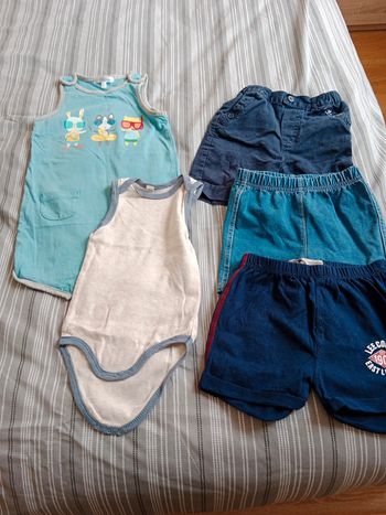 lot de vêtements été taille 12 mois