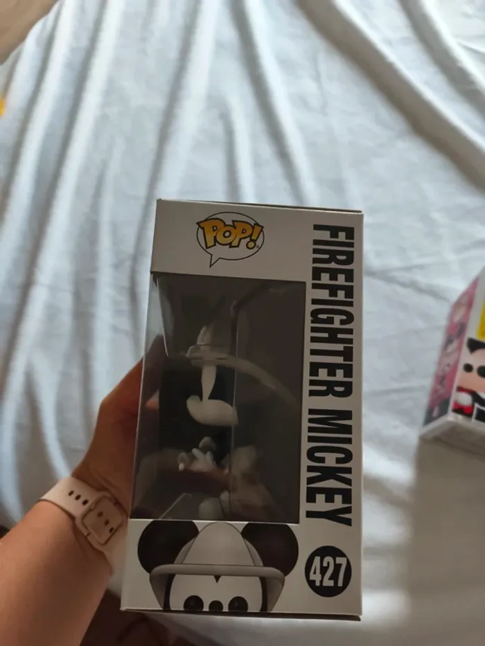 Lot de 2 Funko pop Disney Mickey - photo numéro 4