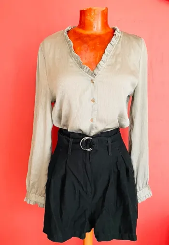 Magnifique blouse vert d’eau