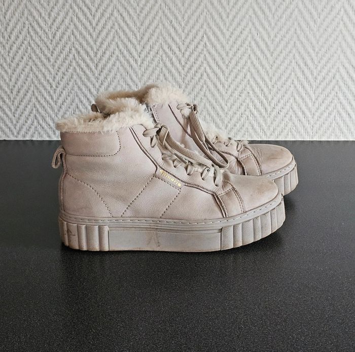 Chaussures chaudes - photo numéro 2