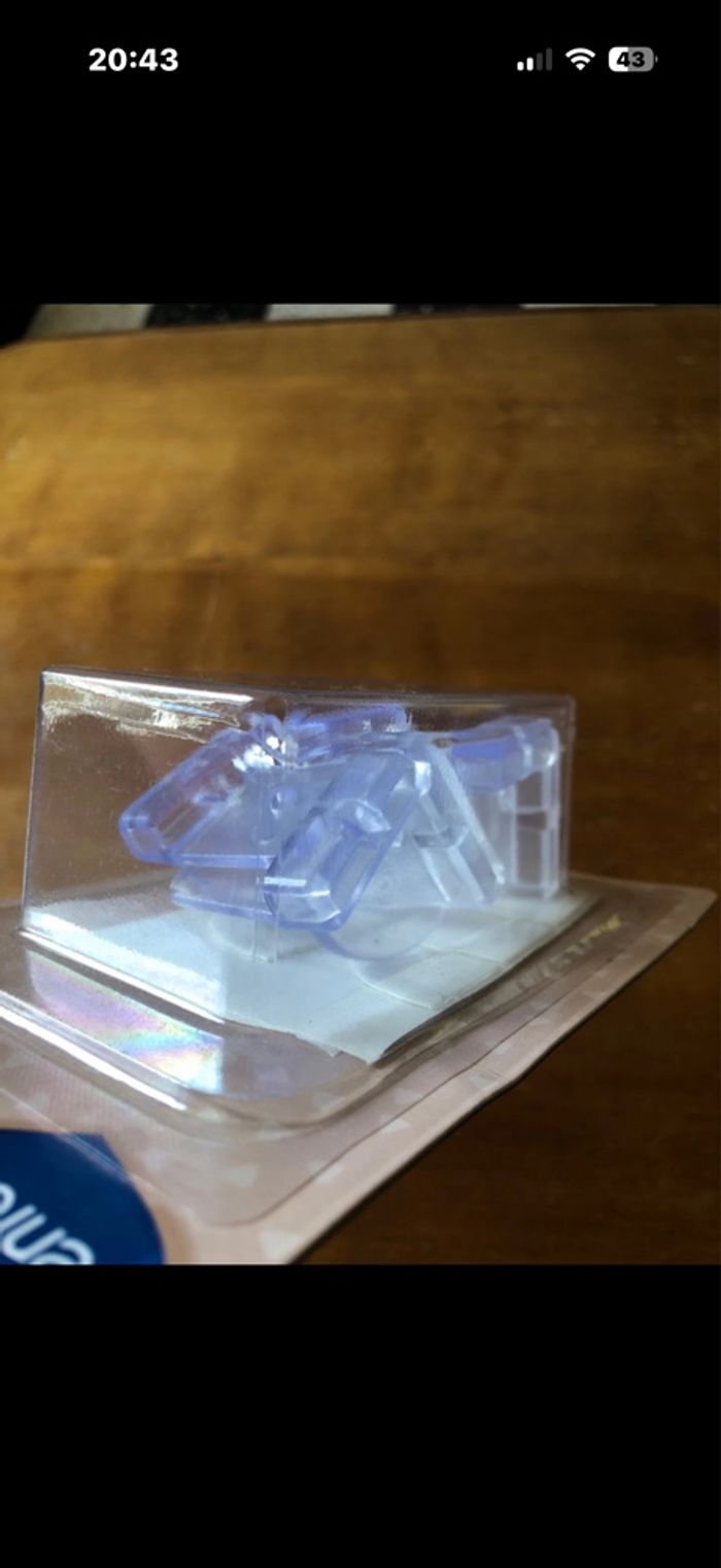 Coins de table neuf - photo numéro 3