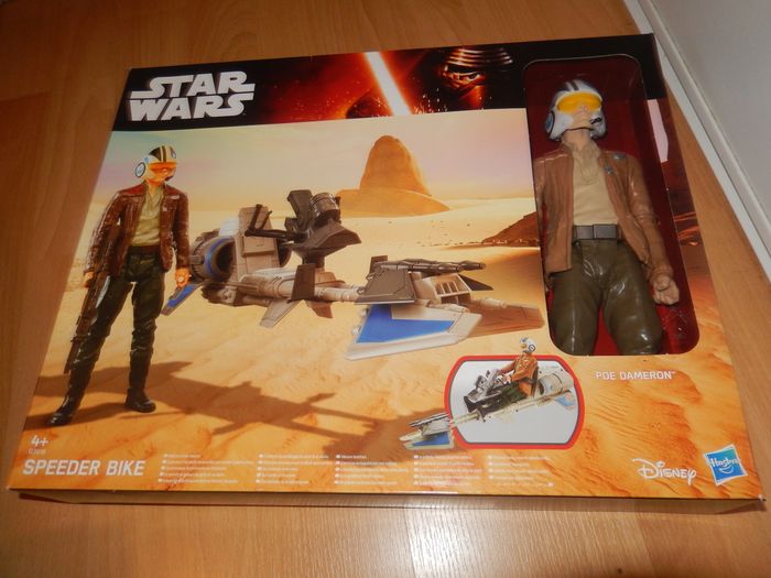STAR WARS THE FORCE AWAKENS : SPEEDER BIKE + POE DAMERON 30cm -