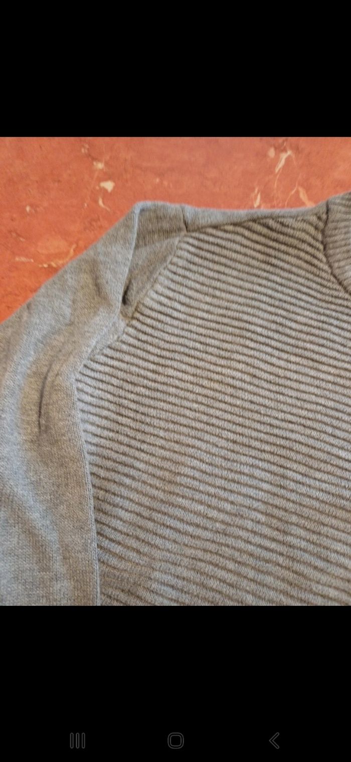 Pull garçon taille 8 ans - photo numéro 2