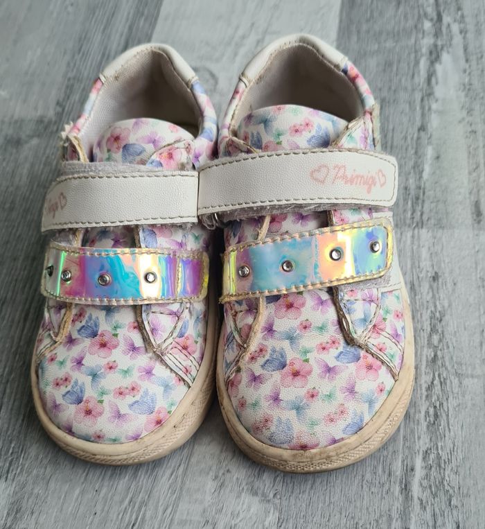 Chaussures à fleur taille 22 - photo numéro 2