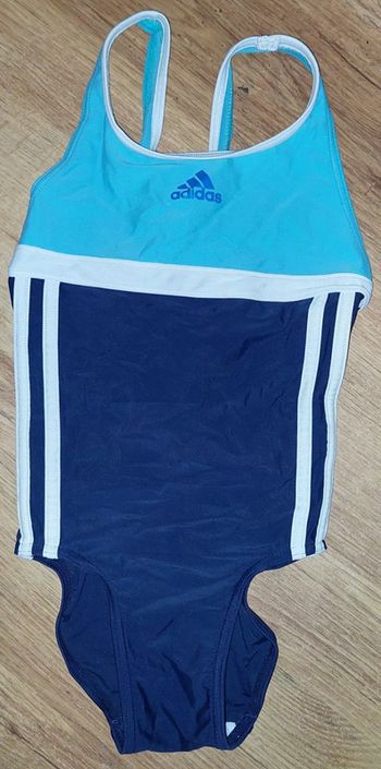 Maillot de bain adidas T : 6 ans