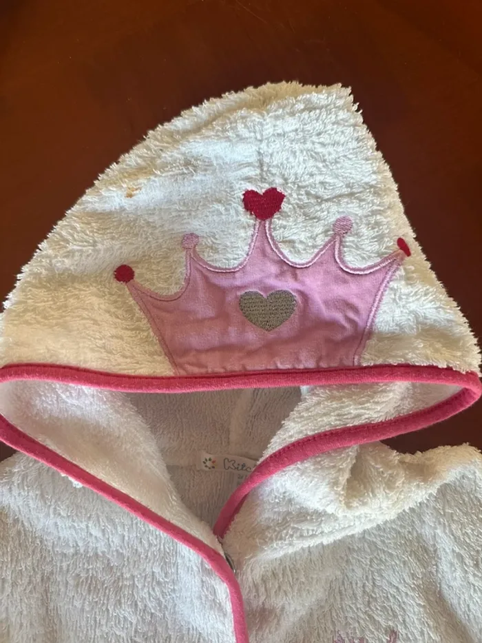 Peignoir, brodé au nom de Juliette taille deux ans - photo numéro 3