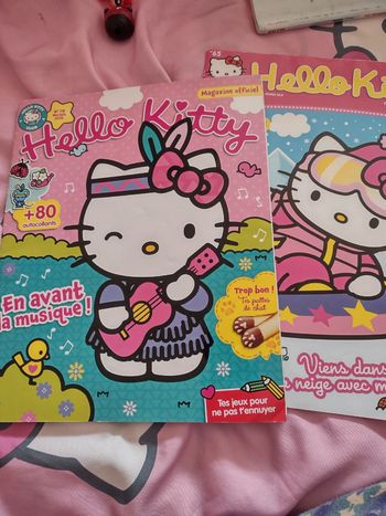 Lot de 4 livrets Hello Kitty