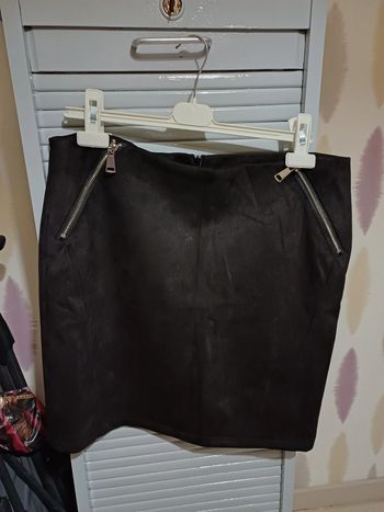 jupe courte en suédine Taille 44