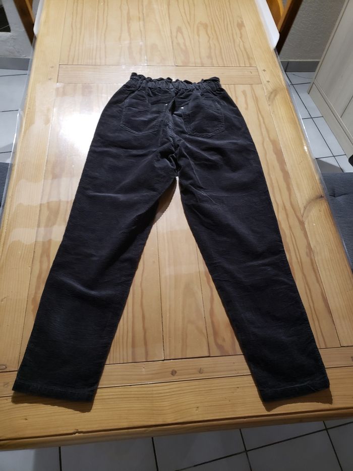 Pantalon noir en velours côtelé - photo numéro 5