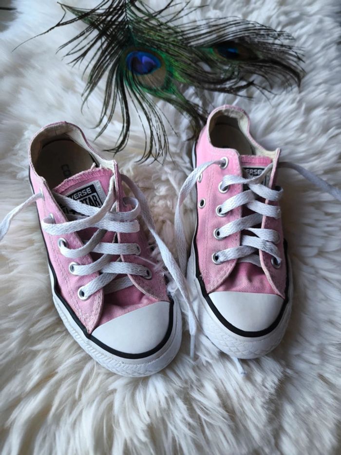 🩷 Jolie paire de Converse roses basses pointure 29 🩷 - photo numéro 2