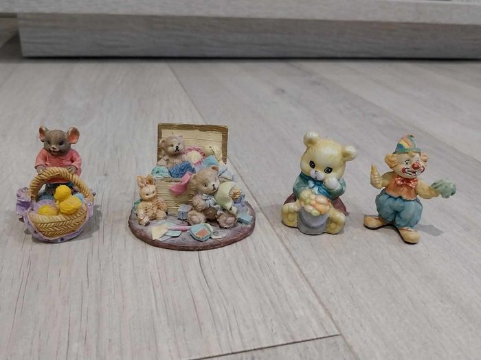 Lot de 4 figurines animaux et clown